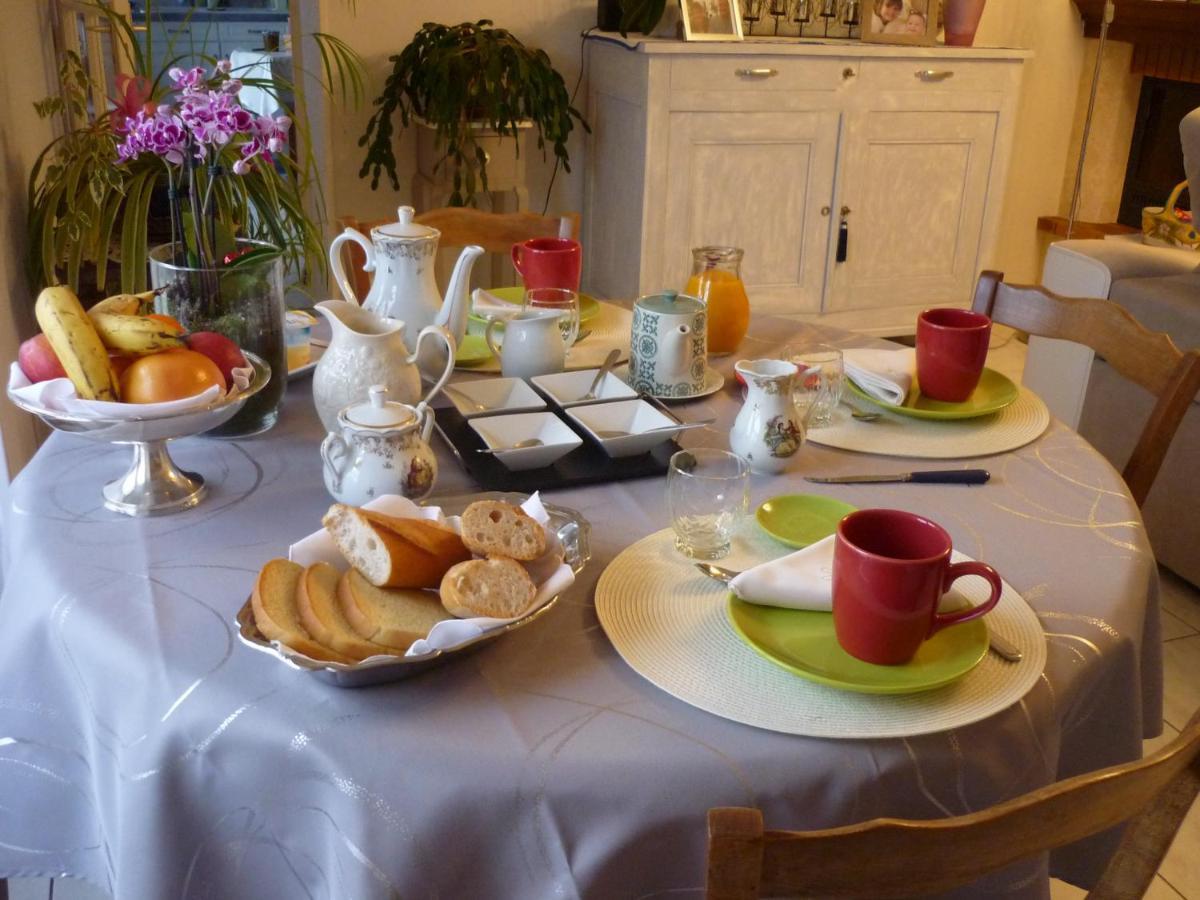 Beaulieu-sur-Sonnette Les Hirondelles Du Paradis 6 Rue Des Oiseaux B&B 외부 사진